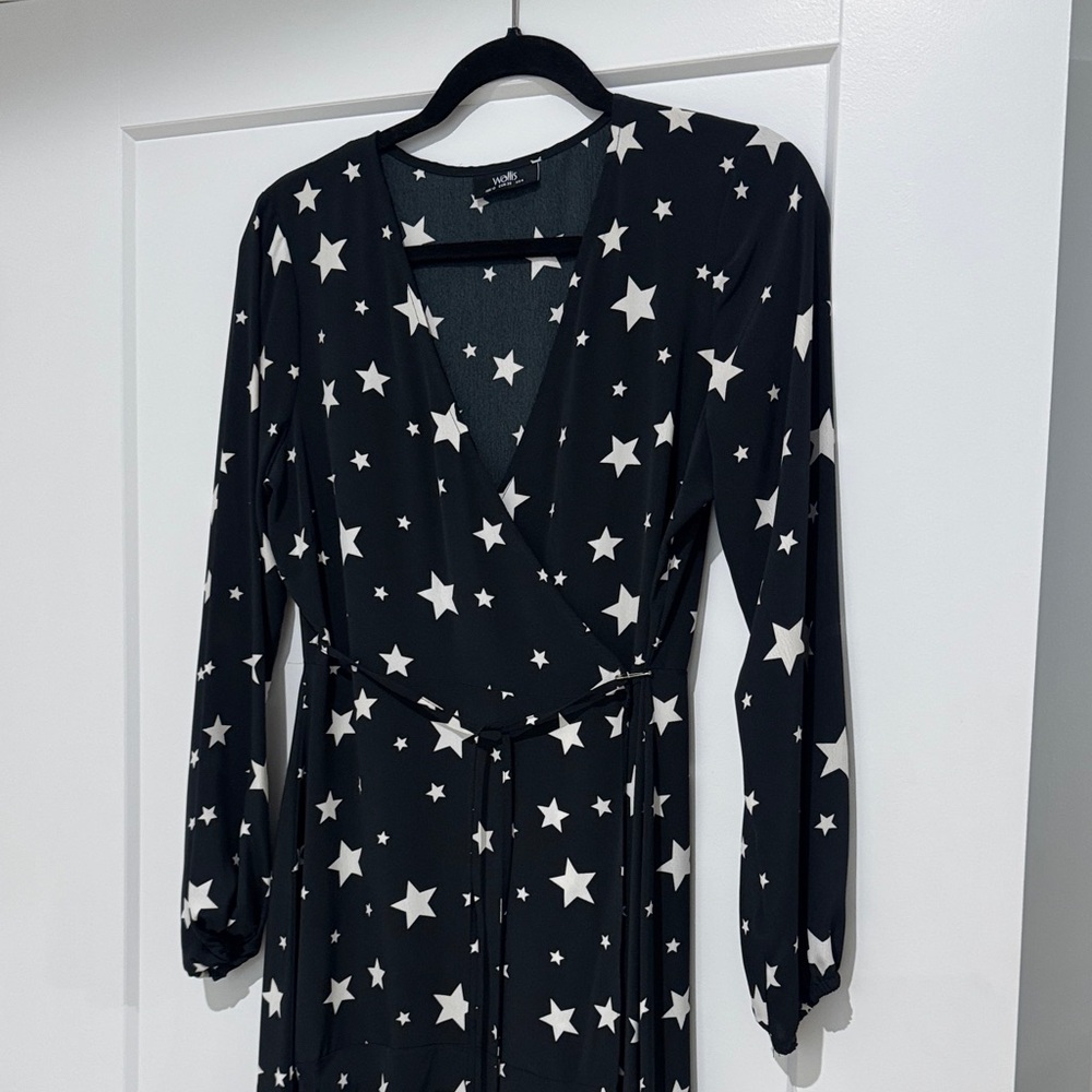Wallis Black and White Star Print Dress